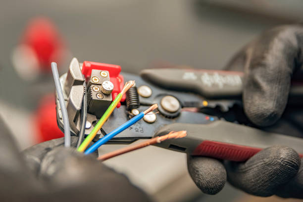 Best 24-Hour Electrician  in Wakefield, NE